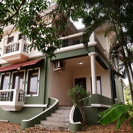 White Square Nirvana, Parra Mapusa Exterior foto