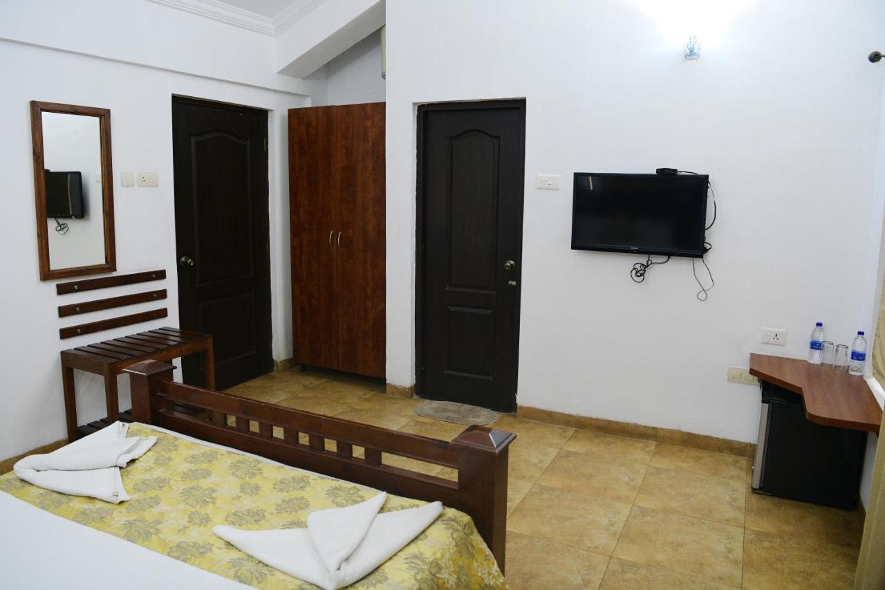 White Square Nirvana, Parra Mapusa Exterior foto