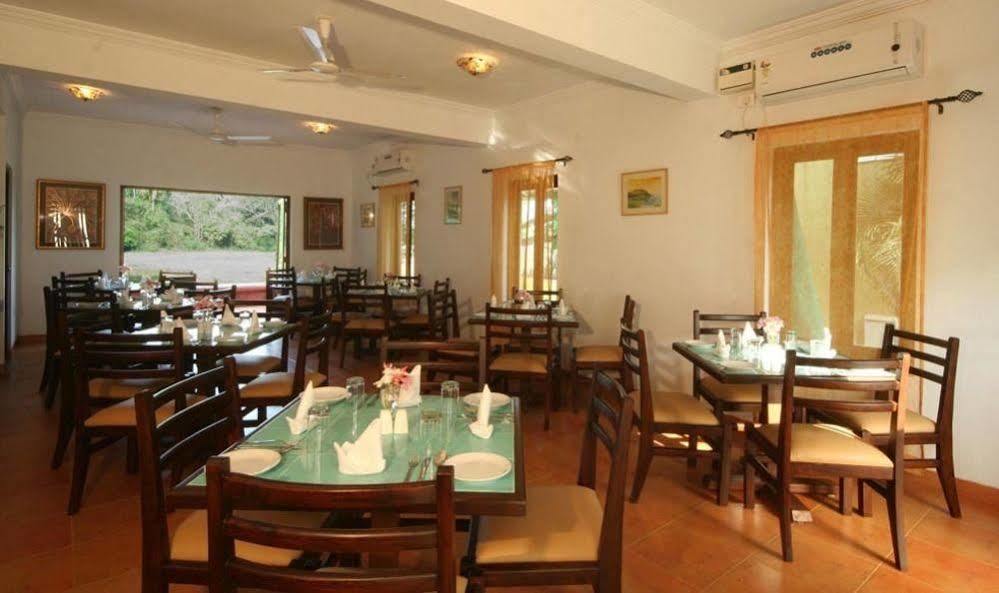 White Square Nirvana, Parra Mapusa Exterior foto