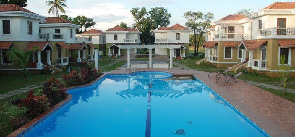 White Square Nirvana, Parra Mapusa Exterior foto